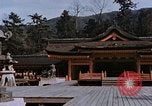 Standbild heiligen Schrein Hiroshima Japan, 1946, aus Sekunde 60 historischem Filmmaterial Videoclip 65675042141