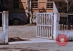 Standbild Krankenhaus vom Roten Kreuz Hiroshima Japan, 1946, aus Sekunde 42 historischem Filmmaterial Videoclip 65675042142
