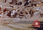 Standbild Railroad train Nagasaki Japan, 1946, aus Sekunde 20 historischem Filmmaterial Videoclip 65675042151