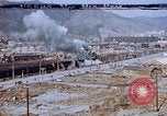 Standbild Railroad train Nagasaki Japan, 1946, aus Sekunde 26 historischem Filmmaterial Videoclip 65675042151