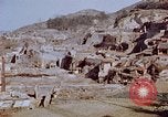 Standbild Railroad train Nagasaki Japan, 1946, aus Sekunde 58 historischem Filmmaterial Videoclip 65675042151
