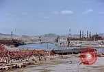 Standbild Sägewerk Nagasaki Japan, 1946, aus Sekunde 19 historischem Filmmaterial Videoclip 65675042153
