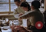 Image les blessures aux jambes de bombe atomique Hiroshima au Japon, 1945, de la seconde 24 séquences d'archives historiques vidéo 65675042173