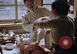 Image les blessures aux jambes de bombe atomique Hiroshima au Japon, 1945, de la seconde 27 séquences d'archives historiques vidéo 65675042173