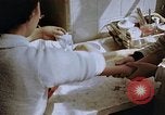 Image les blessures aux jambes de bombe atomique Hiroshima au Japon, 1945, de la seconde 46 séquences d'archives historiques vidéo 65675042173
