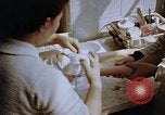 Image les blessures aux jambes de bombe atomique Hiroshima au Japon, 1945, de la seconde 48 séquences d'archives historiques vidéo 65675042173