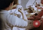 Image les blessures aux jambes de bombe atomique Hiroshima au Japon, 1945, de la seconde 50 séquences d'archives historiques vidéo 65675042173