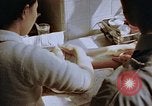 Image les blessures aux jambes de bombe atomique Hiroshima au Japon, 1945, de la seconde 60 séquences d'archives historiques vidéo 65675042173