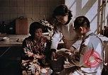 Standbild Opfer einer atomaren Explosion Hiroshima Japan, 1946, aus Sekunde 9 historischem Filmmaterial Videoclip 65675042174
