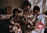 Standbild Opfer einer atomaren Explosion Hiroshima Japan, 1946, aus Sekunde 10 historischem Filmmaterial Videoclip 65675042174