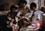 Standbild Opfer einer atomaren Explosion Hiroshima Japan, 1946, aus Sekunde 14 historischem Filmmaterial Videoclip 65675042174