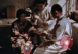 Standbild Opfer einer atomaren Explosion Hiroshima Japan, 1946, aus Sekunde 20 historischem Filmmaterial Videoclip 65675042174