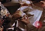 Standbild Opfer einer atomaren Explosion Hiroshima Japan, 1946, aus Sekunde 45 historischem Filmmaterial Videoclip 65675042174