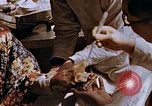 Standbild Opfer einer atomaren Explosion Hiroshima Japan, 1946, aus Sekunde 51 historischem Filmmaterial Videoclip 65675042174