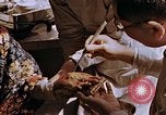 Standbild Opfer einer atomaren Explosion Hiroshima Japan, 1946, aus Sekunde 57 historischem Filmmaterial Videoclip 65675042174