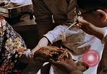 Standbild Opfer einer atomaren Explosion Hiroshima Japan, 1946, aus Sekunde 59 historischem Filmmaterial Videoclip 65675042174