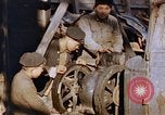 Standbild Carpenter Nagasaki Japan, 1946, aus Sekunde 5 historischem Filmmaterial Videoclip 65675042189