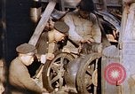 Standbild Carpenter Nagasaki Japan, 1946, aus Sekunde 8 historischem Filmmaterial Videoclip 65675042189