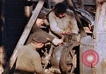 Standbild Carpenter Nagasaki Japan, 1946, aus Sekunde 19 historischem Filmmaterial Videoclip 65675042189