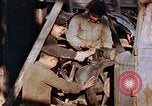Standbild Carpenter Nagasaki Japan, 1946, aus Sekunde 21 historischem Filmmaterial Videoclip 65675042189