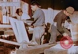 Standbild Carpenter Nagasaki Japan, 1946, aus Sekunde 55 historischem Filmmaterial Videoclip 65675042189