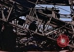 Standbild 10 tonnen Kran Nagasaki Japan, 1946, aus Sekunde 13 historischem Filmmaterial Videoclip 65675042190
