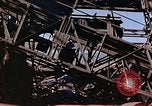 Standbild 10 tonnen Kran Nagasaki Japan, 1946, aus Sekunde 14 historischem Filmmaterial Videoclip 65675042190