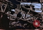 Standbild 10 tonnen Kran Nagasaki Japan, 1946, aus Sekunde 15 historischem Filmmaterial Videoclip 65675042190