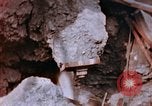 Standbild japanische Arbeiter Nagasaki Japan, 1946, aus Sekunde 19 historischem Filmmaterial Videoclip 65675042192