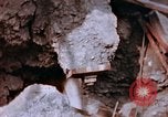 Standbild japanische Arbeiter Nagasaki Japan, 1946, aus Sekunde 20 historischem Filmmaterial Videoclip 65675042192