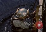 Standbild Deep Sea divers United States USA, 1943, aus Sekunde 30 historischem Filmmaterial Videoclip 65675042214