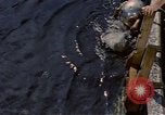 Standbild Deep Sea divers United States USA, 1943, aus Sekunde 37 historischem Filmmaterial Videoclip 65675042214