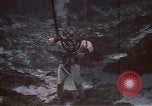 Standbild Deep Sea divers United States USA, 1943, aus Sekunde 55 historischem Filmmaterial Videoclip 65675042214