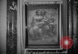 Standbild jungfrau und kind mit Saint Anne Vereinigtes Königreich, 1962, aus Sekunde 12 historischem Filmmaterial Videoclip 65675042221