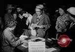 Standbild jungfrau und kind mit Saint Anne Vereinigtes Königreich, 1962, aus Sekunde 23 historischem Filmmaterial Videoclip 65675042221