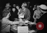 Standbild jungfrau und kind mit Saint Anne Vereinigtes Königreich, 1962, aus Sekunde 27 historischem Filmmaterial Videoclip 65675042221