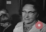 Standbild jungfrau und kind mit Saint Anne Vereinigtes Königreich, 1962, aus Sekunde 35 historischem Filmmaterial Videoclip 65675042221