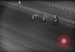 Standbild American Derby Pferderennen Arlington Heights Illinois USA, 1962, aus Sekunde 21 historischem Filmmaterial Videoclip 65675042222