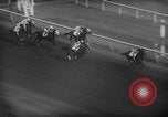 Standbild American Derby Pferderennen Arlington Heights Illinois USA, 1962, aus Sekunde 25 historischem Filmmaterial Videoclip 65675042222