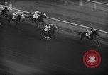 Standbild American Derby Pferderennen Arlington Heights Illinois USA, 1962, aus Sekunde 26 historischem Filmmaterial Videoclip 65675042222