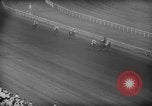 Standbild American Derby Pferderennen Arlington Heights Illinois USA, 1962, aus Sekunde 54 historischem Filmmaterial Videoclip 65675042222