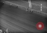 Standbild American Derby Pferderennen Arlington Heights Illinois USA, 1962, aus Sekunde 56 historischem Filmmaterial Videoclip 65675042222