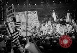 Standbild John F Kennedy zum Präsidenten nominiert Los Angeles California USA, 1960, aus Sekunde 28 historischem Filmmaterial Videoclip 65675042244