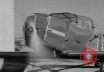 Standbild Flying flivvers United States USA, 1935, aus Sekunde 17 historischem Filmmaterial Videoclip 65675042246