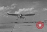Standbild Flying flivvers United States USA, 1935, aus Sekunde 39 historischem Filmmaterial Videoclip 65675042246