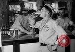 Standbild Schepps Bier angeboten zum Sonderpreis von 60 Cent pro Stunde Dallas Texas United States USA, 1935, aus Sekunde 7 historischem Filmmaterial Videoclip 65675042250