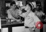 Standbild Schepps Bier angeboten zum Sonderpreis von 60 Cent pro Stunde Dallas Texas United States USA, 1935, aus Sekunde 8 historischem Filmmaterial Videoclip 65675042250