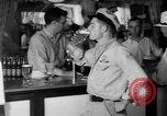 Standbild Schepps Bier angeboten zum Sonderpreis von 60 Cent pro Stunde Dallas Texas United States USA, 1935, aus Sekunde 11 historischem Filmmaterial Videoclip 65675042250