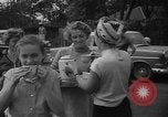 Standbild belgische Flüchtlinge Kongo, 1960, aus Sekunde 27 historischem Filmmaterial Videoclip 65675042251