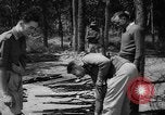 Standbild belgische Flüchtlinge Kongo, 1960, aus Sekunde 35 historischem Filmmaterial Videoclip 65675042251